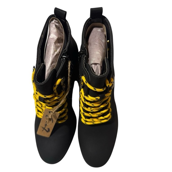 NWT Seven 7 Flatiron Boot Size 8 - Picture 10 of 13